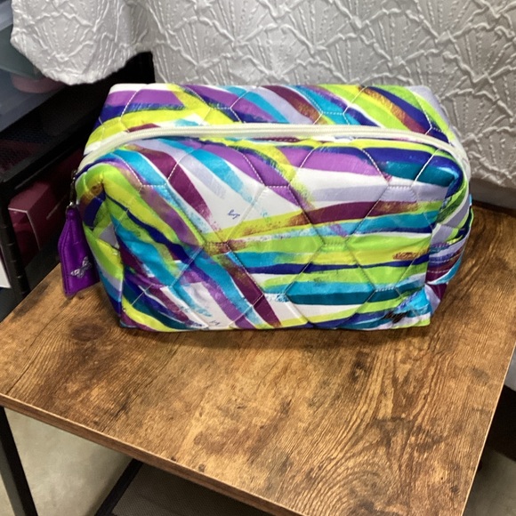Lug Multicolor Quilted Bag with Zip Bumper Multi Brush...